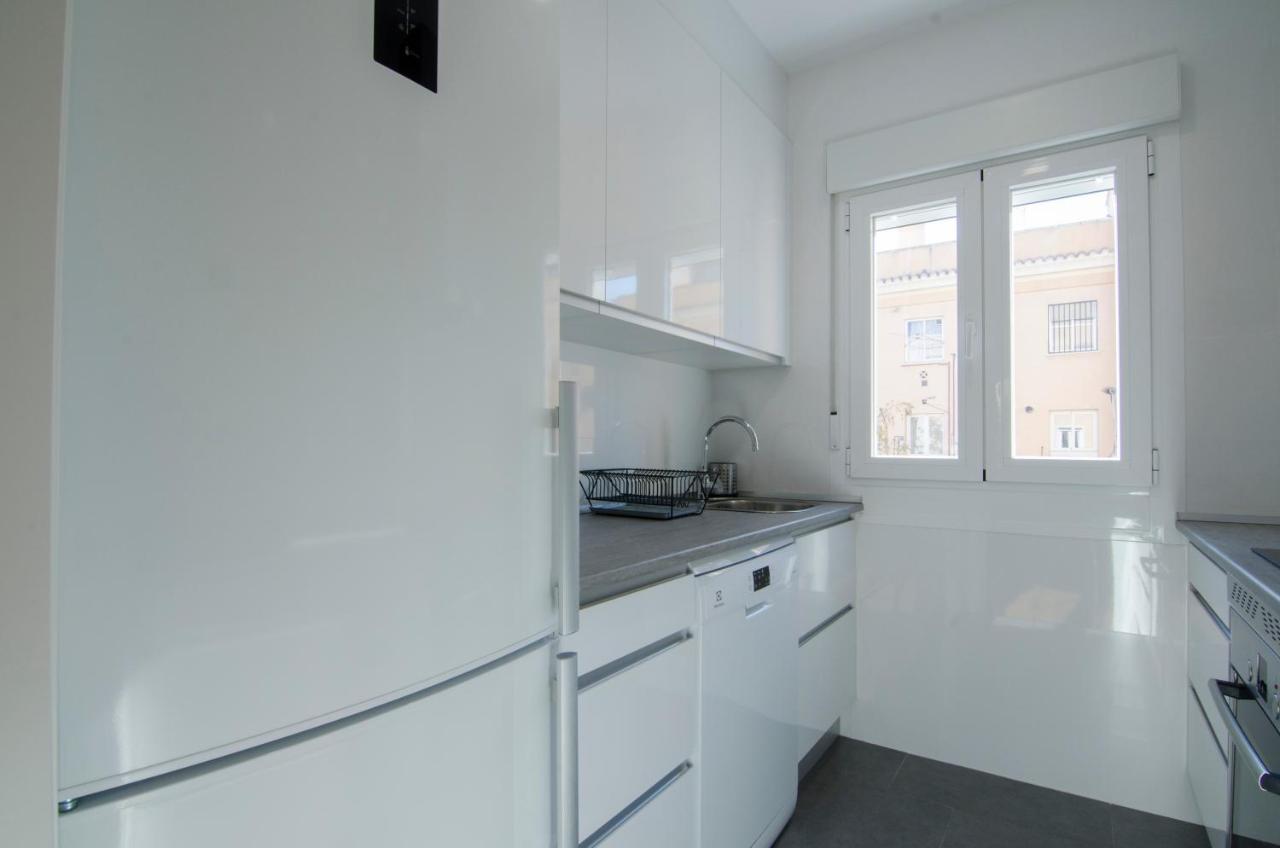 2 Bedrooms 2 Bathrooms Furnished - Bernabeu - Business Area With Terrace - Minty Stay Madrid Eksteriør billede