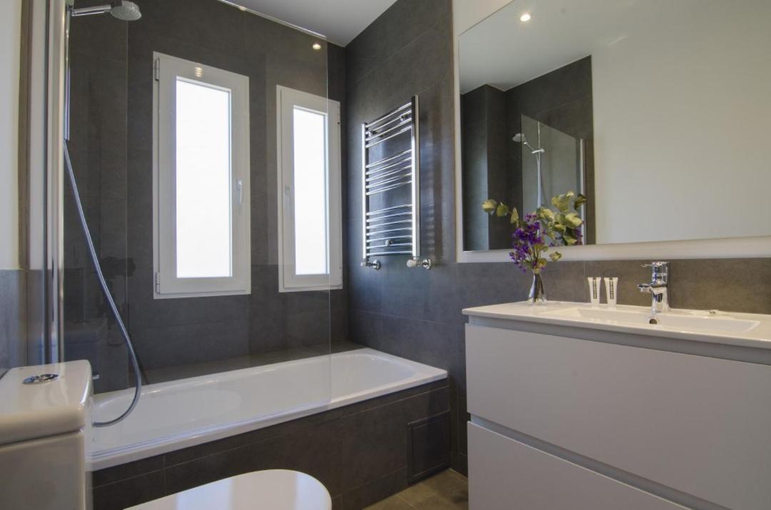 2 Bedrooms 2 Bathrooms Furnished - Bernabeu - Business Area With Terrace - Minty Stay Madrid Eksteriør billede